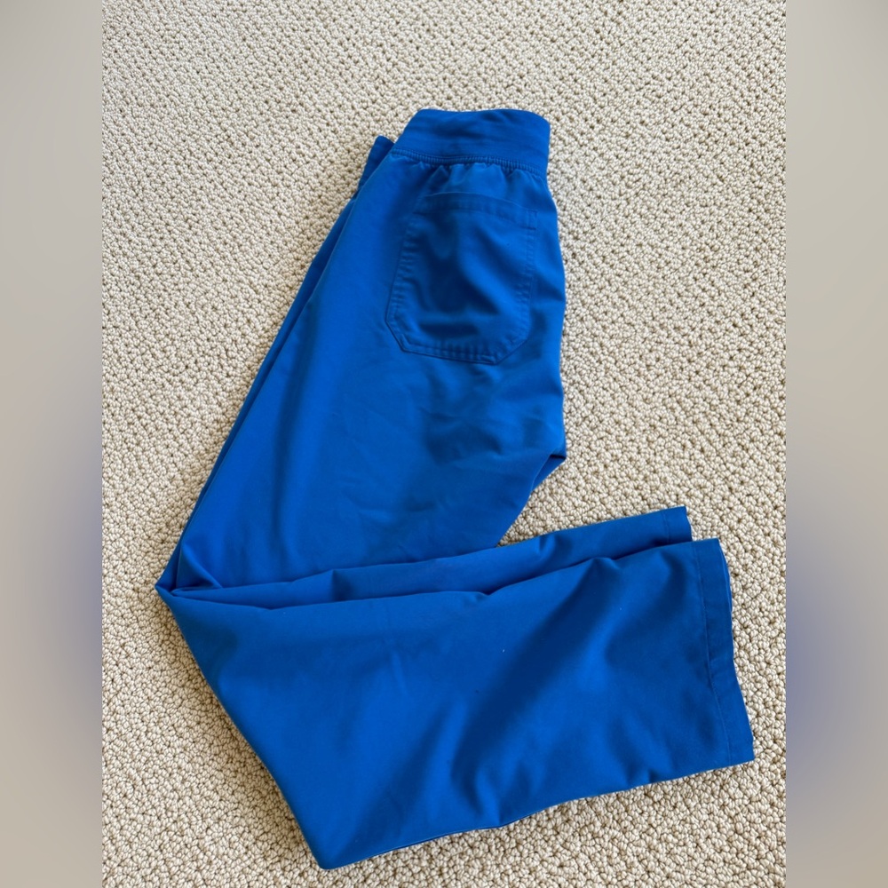FIGS scrub pants!!